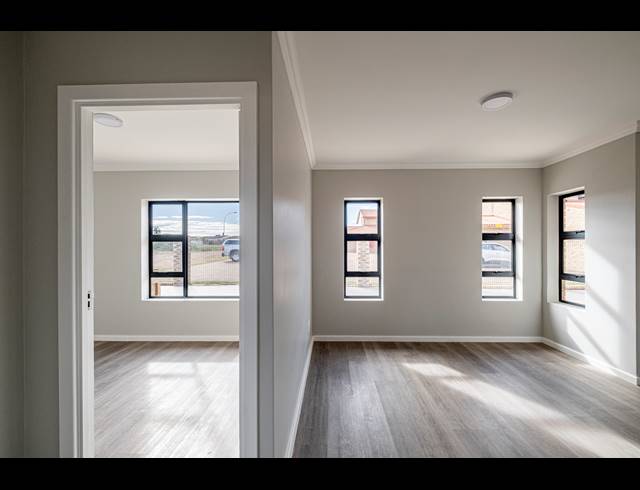 1 BEDROOM TOWNHOUSE FOR SALE IN C PLACE